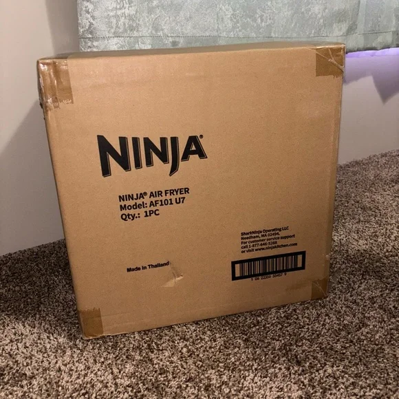 Ninja AF101 4 quart capacity Air Fryer - Picture 2 of 3
